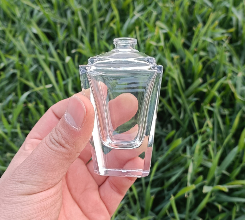 Custom Crown Cap 60ml Custom Square Crimp Cap Clear Perfume Spray Bottle